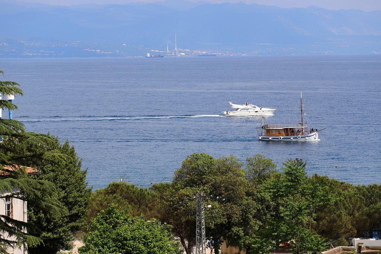 New Apartment With Swimming Pool Near The Beach Ičići Extérieur photo